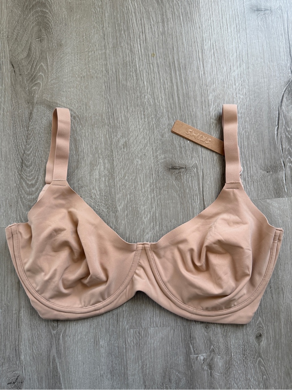 Skims Nude Underwire Bra - Comfortable Everyday Support Unlined Demi 34H NWT